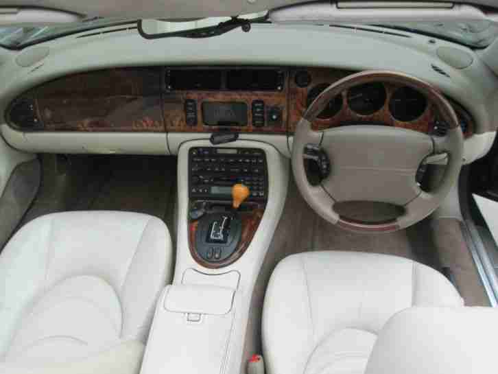 2002 JAGUAR XKR 4.0 Supercharged Auto