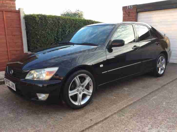 2002 LEXUS IS200 SPORT METALLIC BLACK ONE FORMER KEEPER FULL SERVICE HISTORY