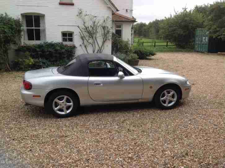 2002 MAZDA MX-5 1.8I ROADSTER CONVERTIBLE 55K LOOKS AND DRIVES LOVELY SILVER