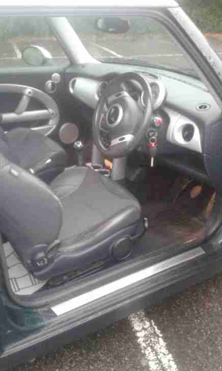 2002 MINI COOPER BRITISH RACING GREEN WITH CHILLI PACK LONG MOT WITH WARRANTY!!
