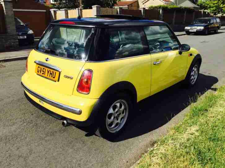 2002 MINI COOPER Panoramic Roof