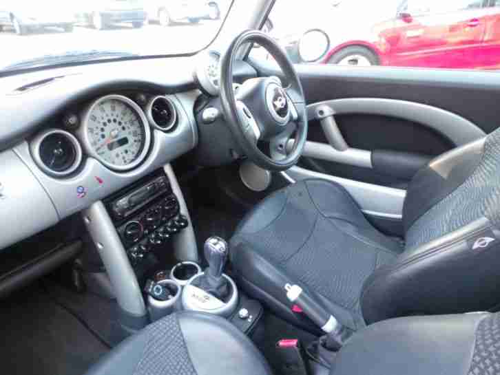 2002 MINI HATCHBACK 1.6 Cooper Auto