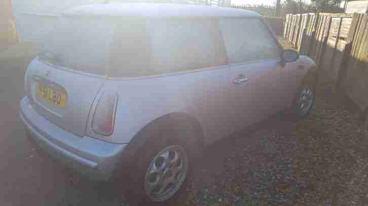 2002 MINI MINI ONE SILVER 130k miles 7 months mot very nice clean car