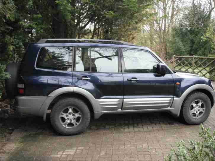 2002 MITSUBISHI SHOGUN EQUIPPE DI-D A LWB BLUE/SILVER