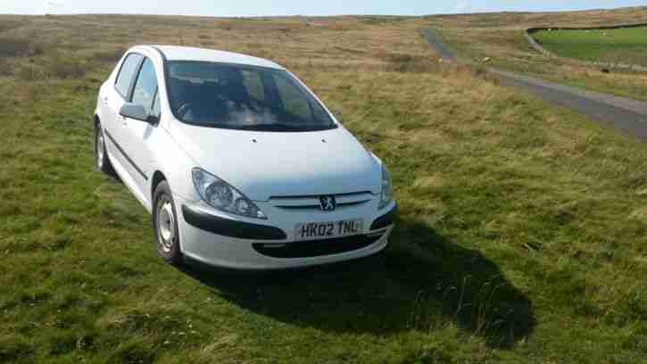 2002 PEUGEOT 307 LX HDI WHITE. Good condition, reliable run around