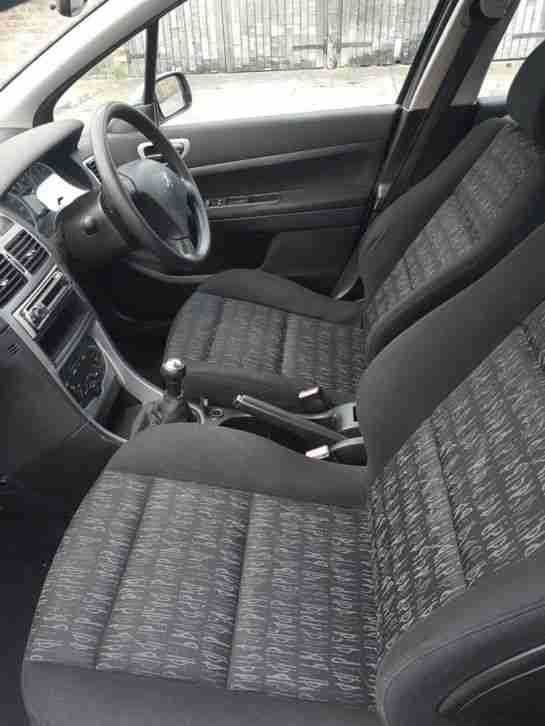 2002 PEUGEOT 307 LX SILVER