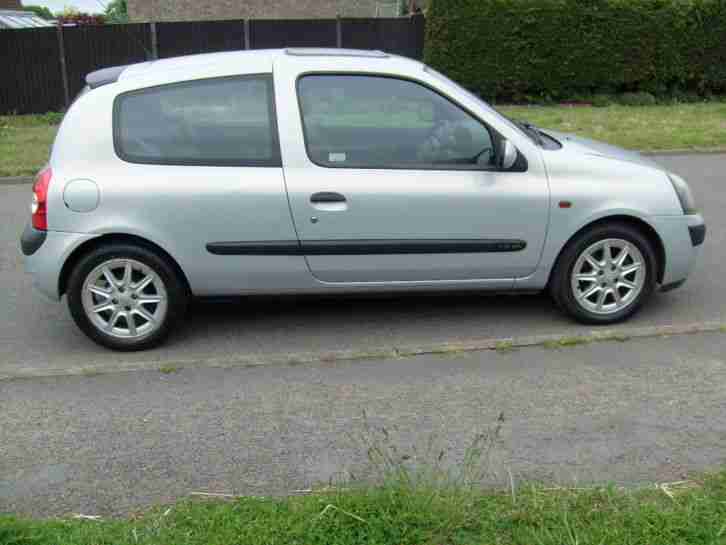 2002 RENAULT CLIO DYNAMIQUE+ 16V SILVER