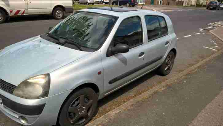 2002 RENAULT CLIO EXPRESSION 16V SILVER