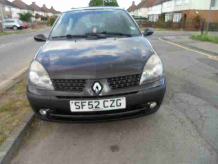 2002 RENAULT CLIO EXTREME DCI BLACK with long mot & tax