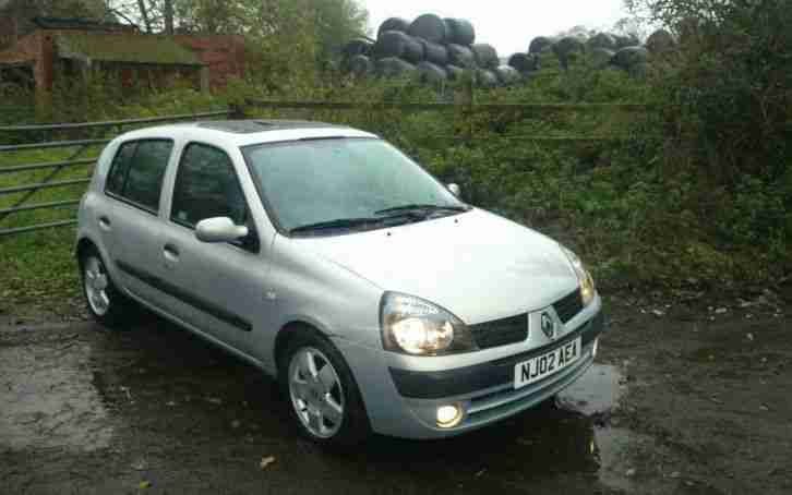 2002 CLIO PRIVILEGE 16V SILVER 12