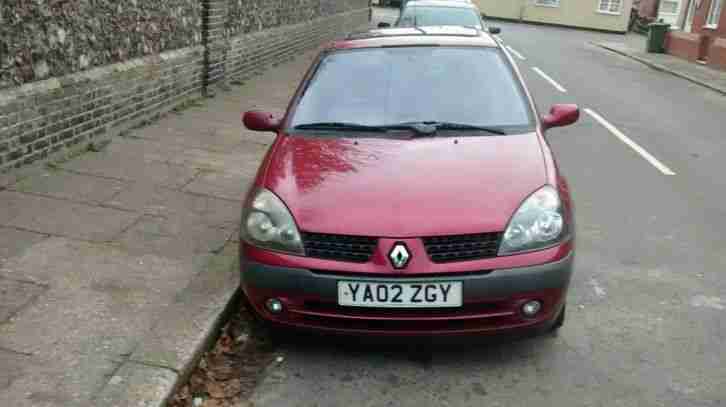 2002 CLIO RED