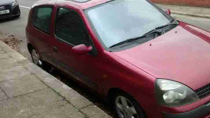 2002 RENAULT CLIO RED