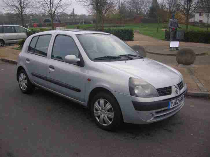 2002 Clio 1.2 16v Expression 5 Door