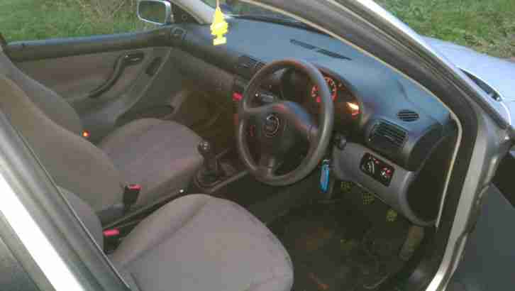 2002 SEAT LEON S 16V SILVER LOW MILEAGE