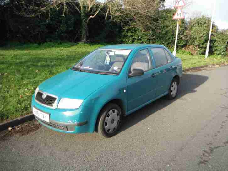 2002 FABIA 16V GREEN