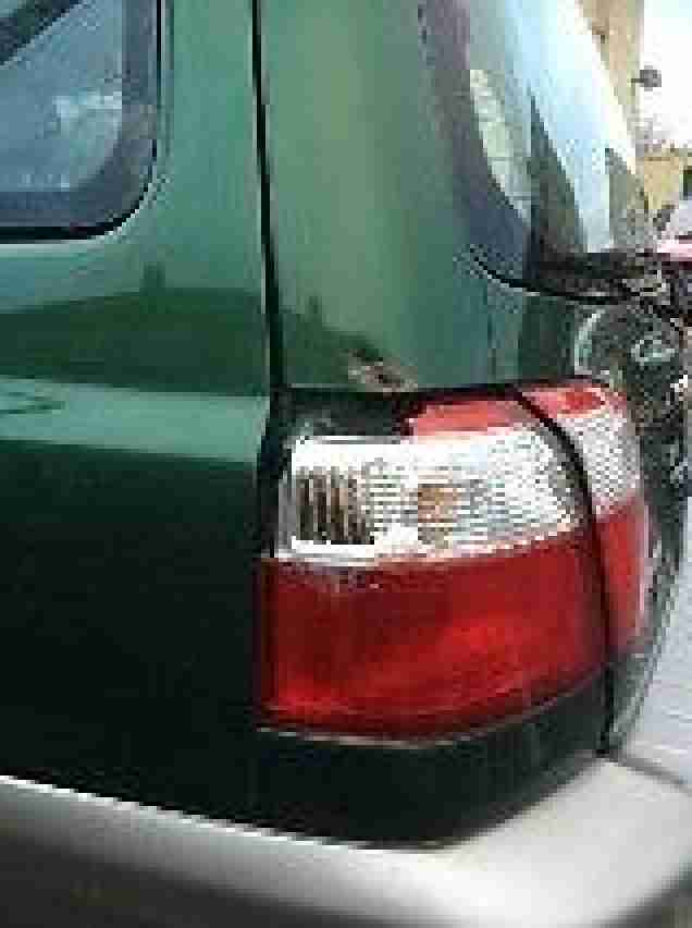 2002 SUBARU FORESTER ALL WEATHER GREEN/GREY