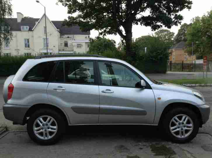 2002 TOYOTA RAV-4 2.0 5 DOOR SILVER ONLY 71K MILES FULL SERVICE MAIN DEALER CAR