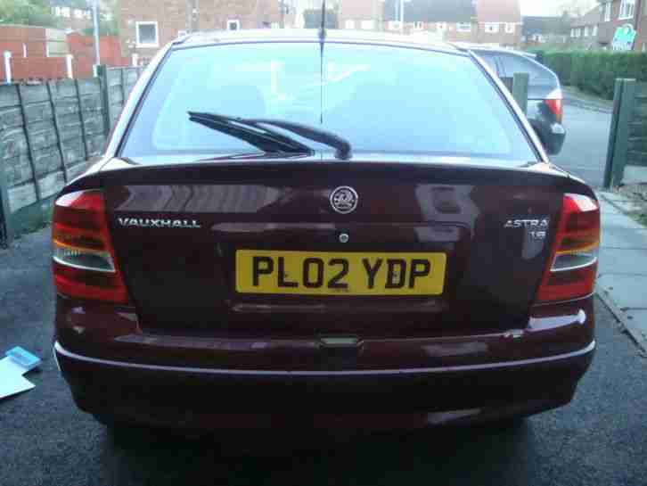 2002 VAUXHALL ASTRA ENVOY 8V AUTO RED