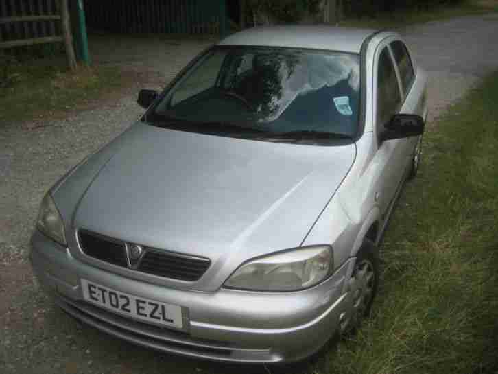 2002 VAUXHALL ASTRA ENVOY 8V AUTO SILVER