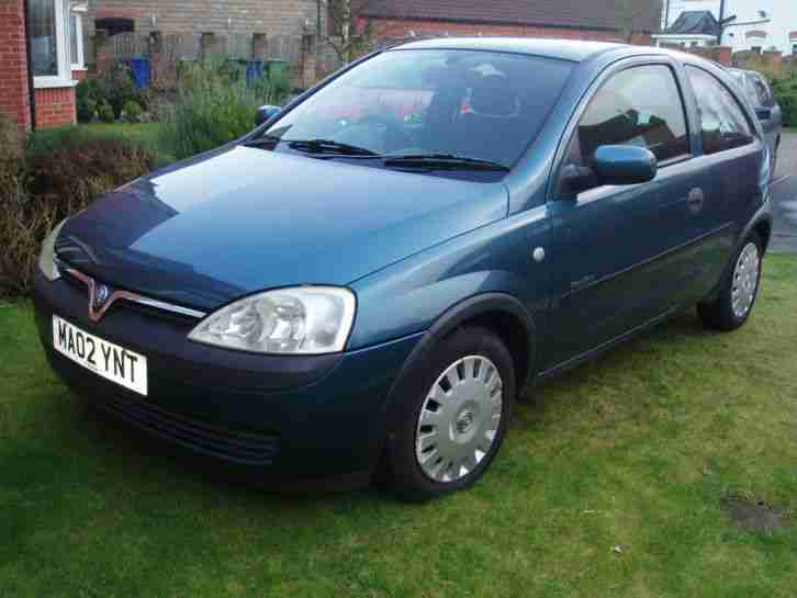 2002 VAUXHALL CORSA 1.2 COMFORT in BLUE with