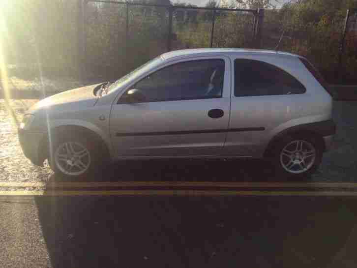 2002 VAUXHALL CORSA CLUB 12V SILVER, VERY GOOD CONDITION