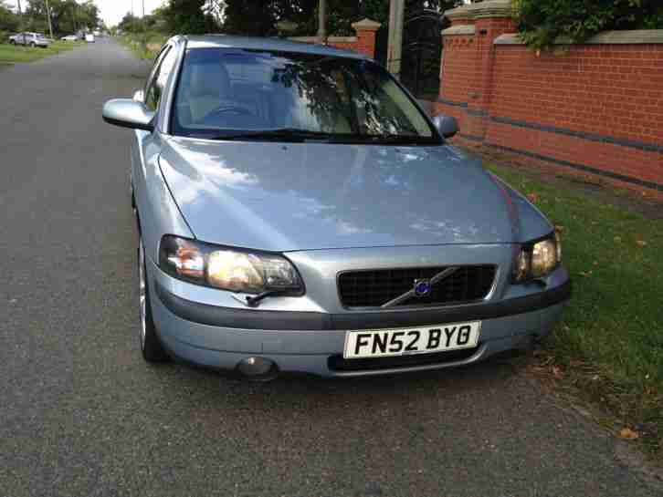 2002 VOLVO S60 T SE - IN CAR ENTERTAINMENT WITH SAT NAV - FSH!