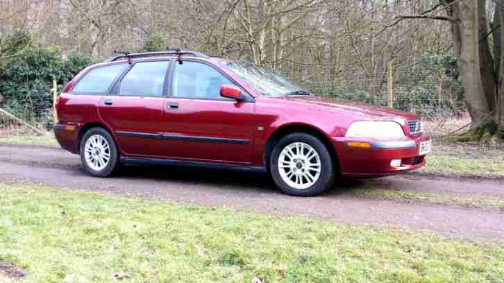 2002 V40 S RED