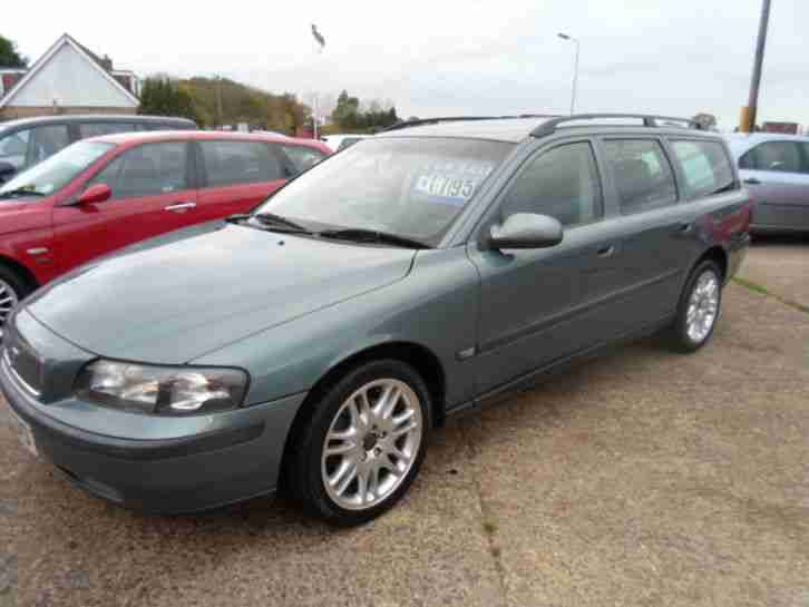 2002 V70 2.4 ( 170 bhp ) SE estate with