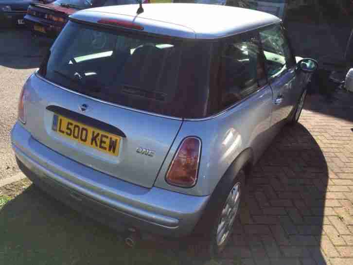 2002 mini one automatic spares or repairs, private plate. vgc