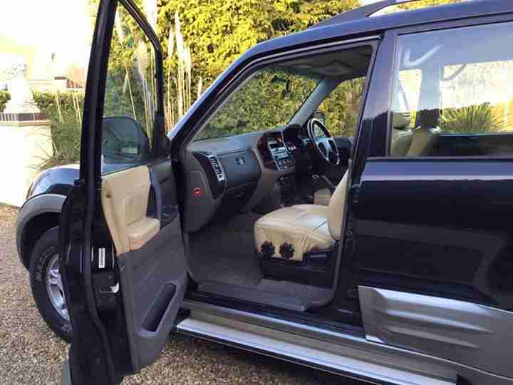 2003 52 MITSUBISHI SHOGUN EQUIP DI-D MANUAL 7 SEATER LWB BLACK/SILVER p/ex swap
