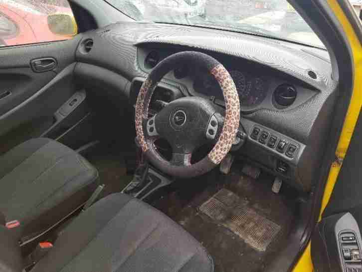 2003 53 Daihatsu YRV 1.3 Turbo 130 AUTOMATIC 5DR Hatchback YELLOW