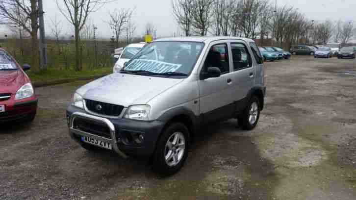 2003 DAIHATSU TERIOS TRACKER AUTO SILVER/GREY CLEAN LITTLE 4X4 INSIDE AND OUT