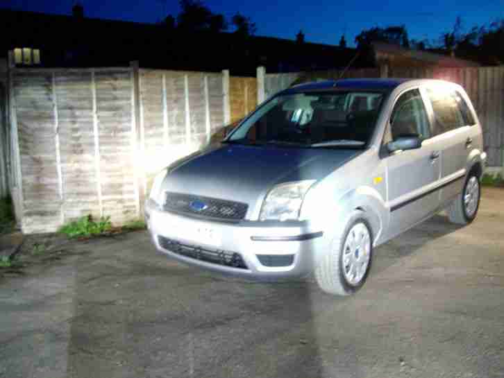 2003 FORD FUSION 2 SEMI AUTO SILVER
