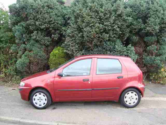 2003 Fiat Punto 1.2 Active ** 12 Months Mot ** Full Service History ** 5 Door **