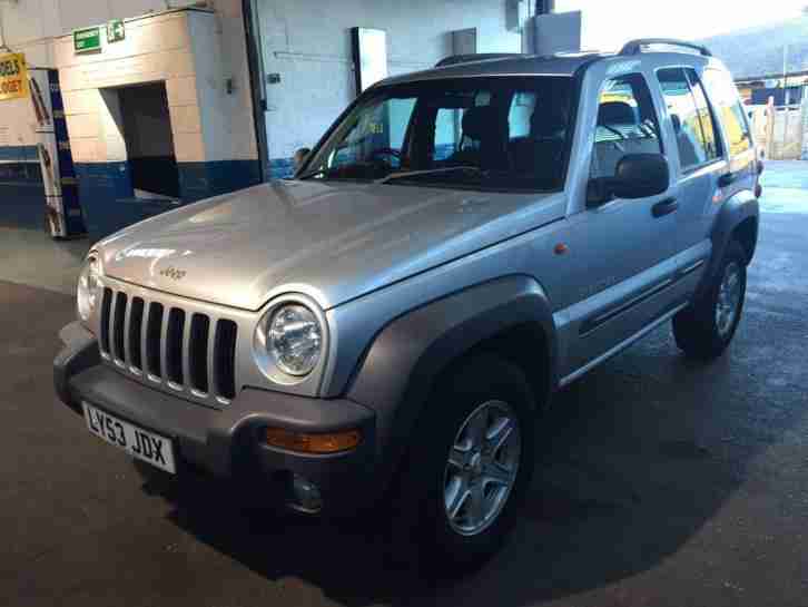 2003 Jeep Cherokee 2.8 CRD Sport 5dr Auto 5 door Estate