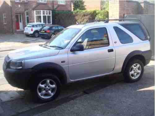  SILVER FREELANDER