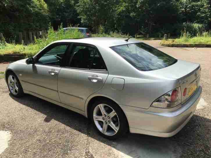 2003 LEXUS IS200 SE SILVER FULL SCREEN NAVIGATION 2 OWNERS 98000 miles £1200