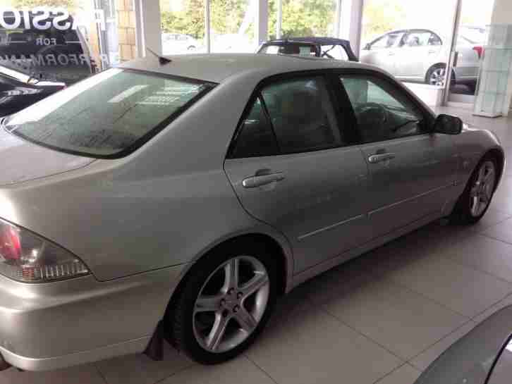 2003 Lexus IS 200 2.0 SE Full mot 01/10/2017