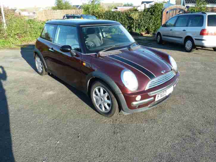 2003 MINI COOPER RED,97500 miles, Rare Double Sunroof option, Just Serviced