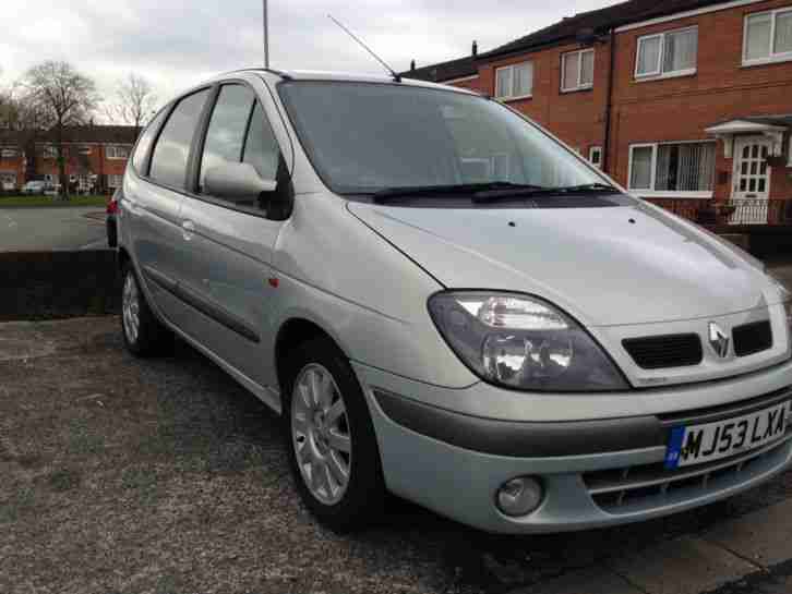 Renault MEGANE. Renault car from United Kingdom