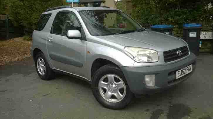 2003 TOYOTA RAV 4 LOVELY CONDITION 3 DOOR SUV FULL SERVICE HISTORY