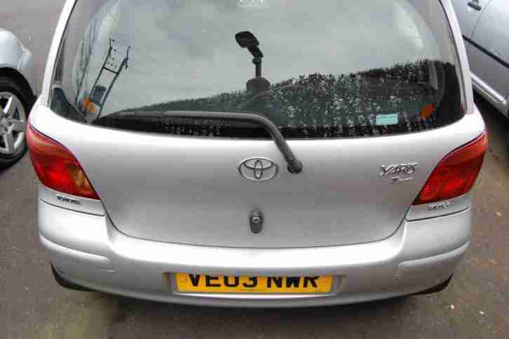 2003 TOYOTA YARIS 1.0 VVT i T Spirit