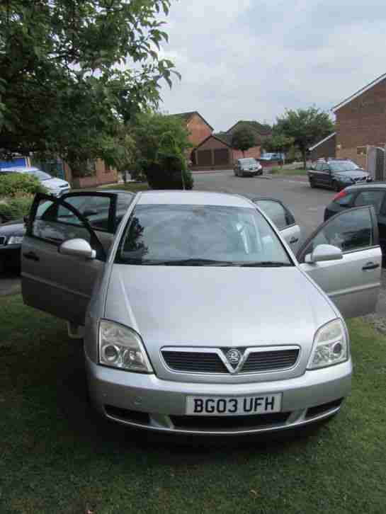 2003 VAUXHALL VECTRA LS 16V SILVER 1.8 Excellent cond, 12months MOT. Bargain!!