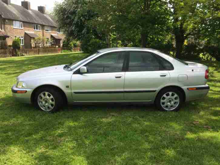 2003 VOLVO S40 2.0 D SE DIESEL 77,000 MILES SILVER 2 OWNERS FSH 12 MONTHS MOT