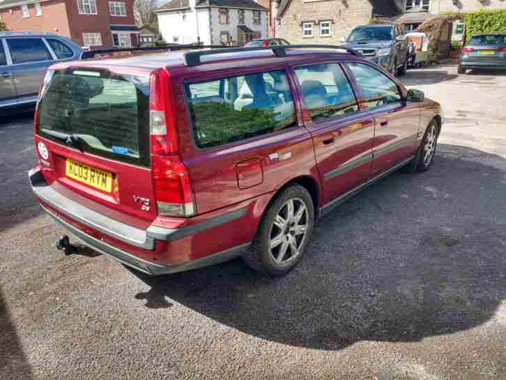 2003 VOLVO V70 D5 SE RED
