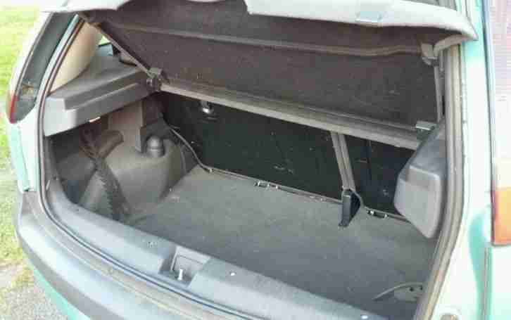 2003 Vauxhall Corsa 1.7 club DI : 12 MONTHS MOT CD Player, Alloy wheels, PAS