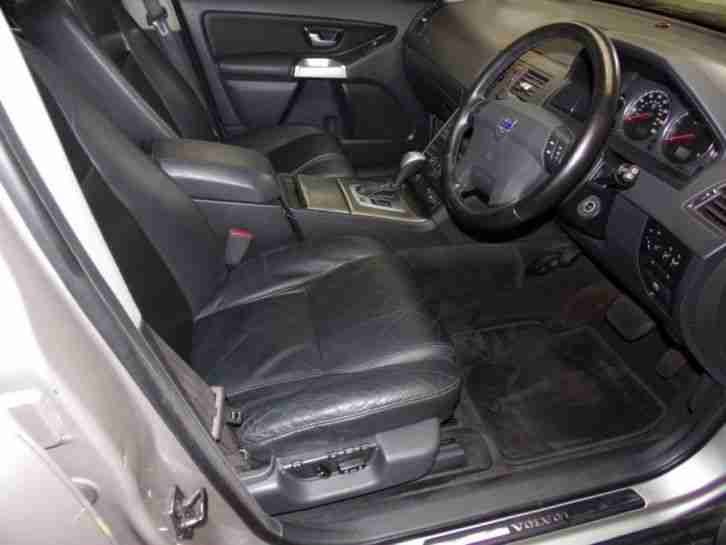 2004 04 VOLVO XC90 2.4 D5 SE 5D 161 BHP DIESEL