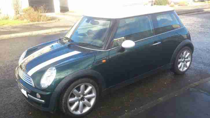 2004 04 mini Cooper BRG & white 60 K miles, FSH, air con, upgrade stereo.