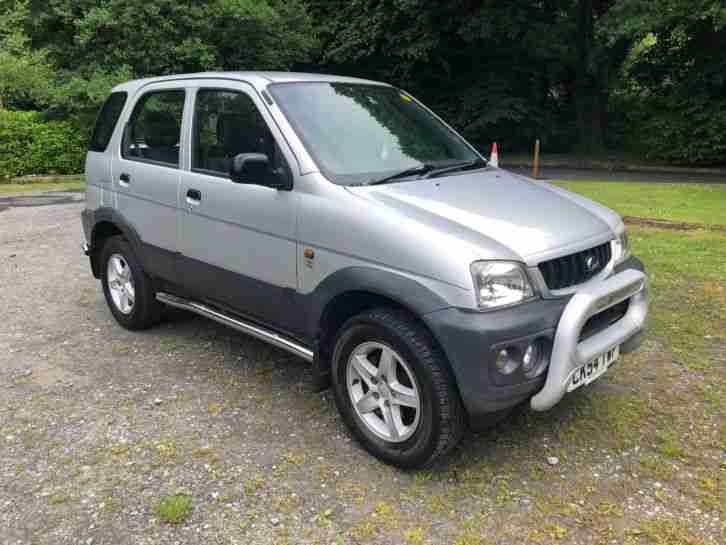 2004 (54) Daihatsu Terios 1.3 petrol SPORT 4x4, 3 keys, Service history