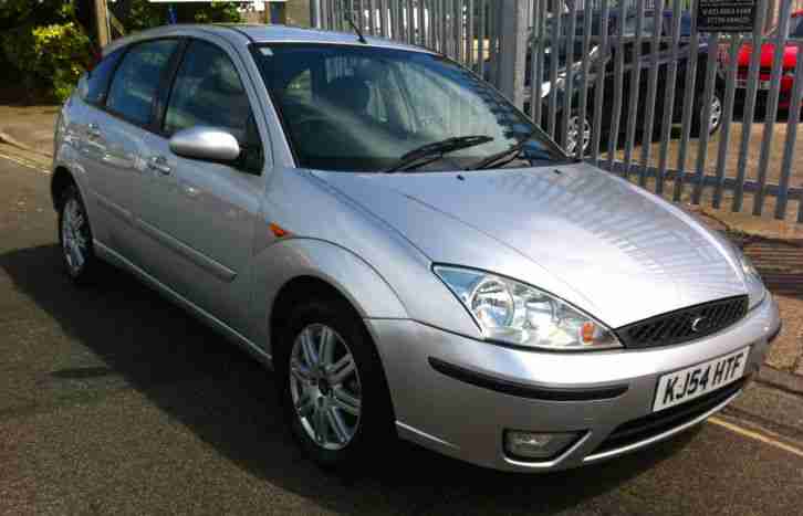 2004 (54) FOCUS 2.0 GHIA AUTO SILVER 2